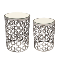 Mesa lateral grande  metálica con espejo biselado color plata 16x16x21