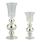 Candelabro de esferas color plateado grande 12.5 x 10