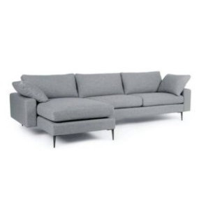 Sala seccional derecha tela boucle color gris claro y patas plateadas 289 x 160 x 83 cm