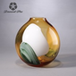 Vase redonda color ambar abstracta blanco verde 8" x 7"