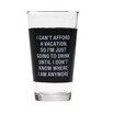 Vaso color negro «i can`t afford a vacation»