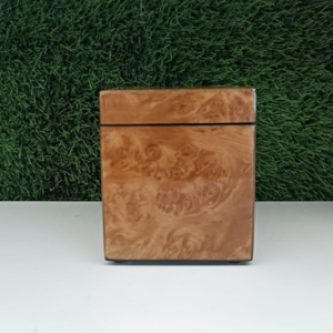 Caja Pequeña, Nuez