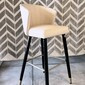 Barstool tipo Snap con estructura metalica inferior y asiento de polipropileno
