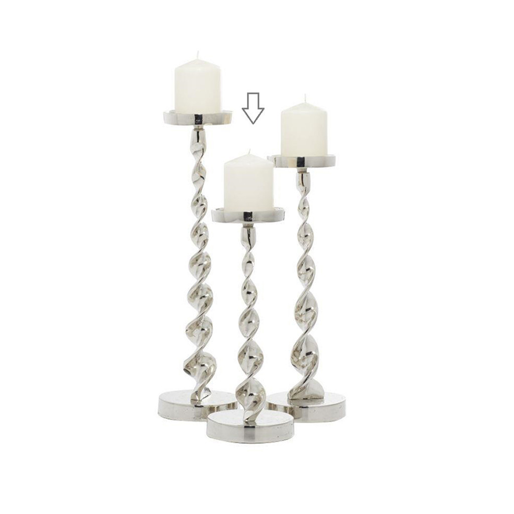 Candelabro con base enrollada color plateado de 14″