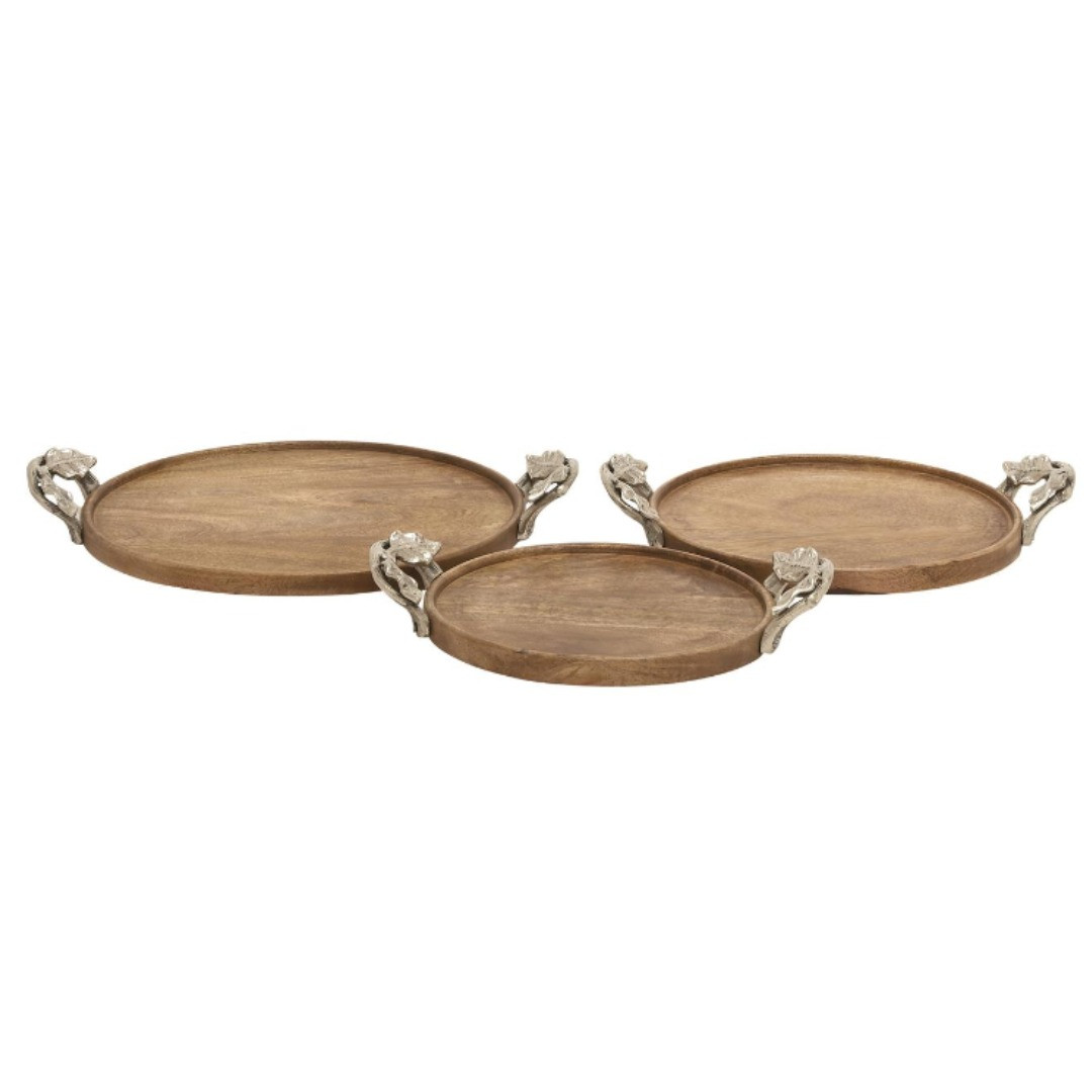 Bandeja de madera con asas de metal 17"