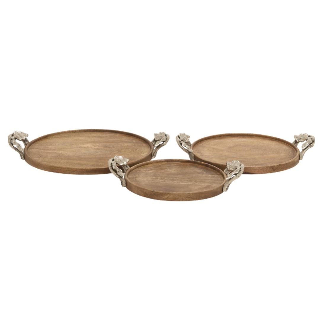 Bandeja de madera con asas de metal 17″