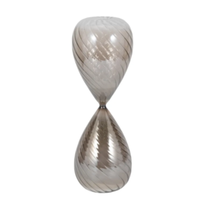 Reloj de Arena Harlow, Grande