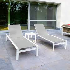 Set de dos cheslong isidor de aluminio color blanco y textileno gris