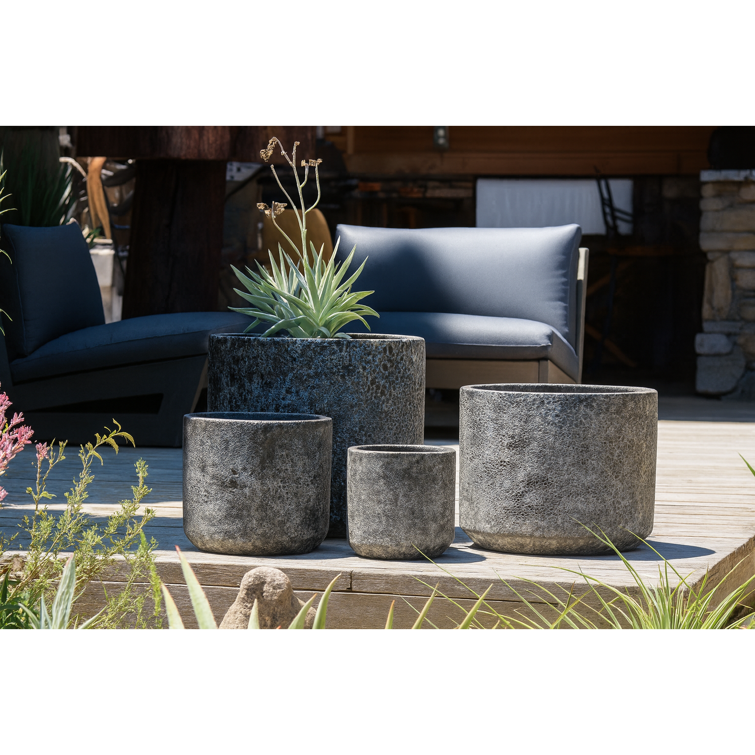 Maceta Redondo Media, Negra 15″