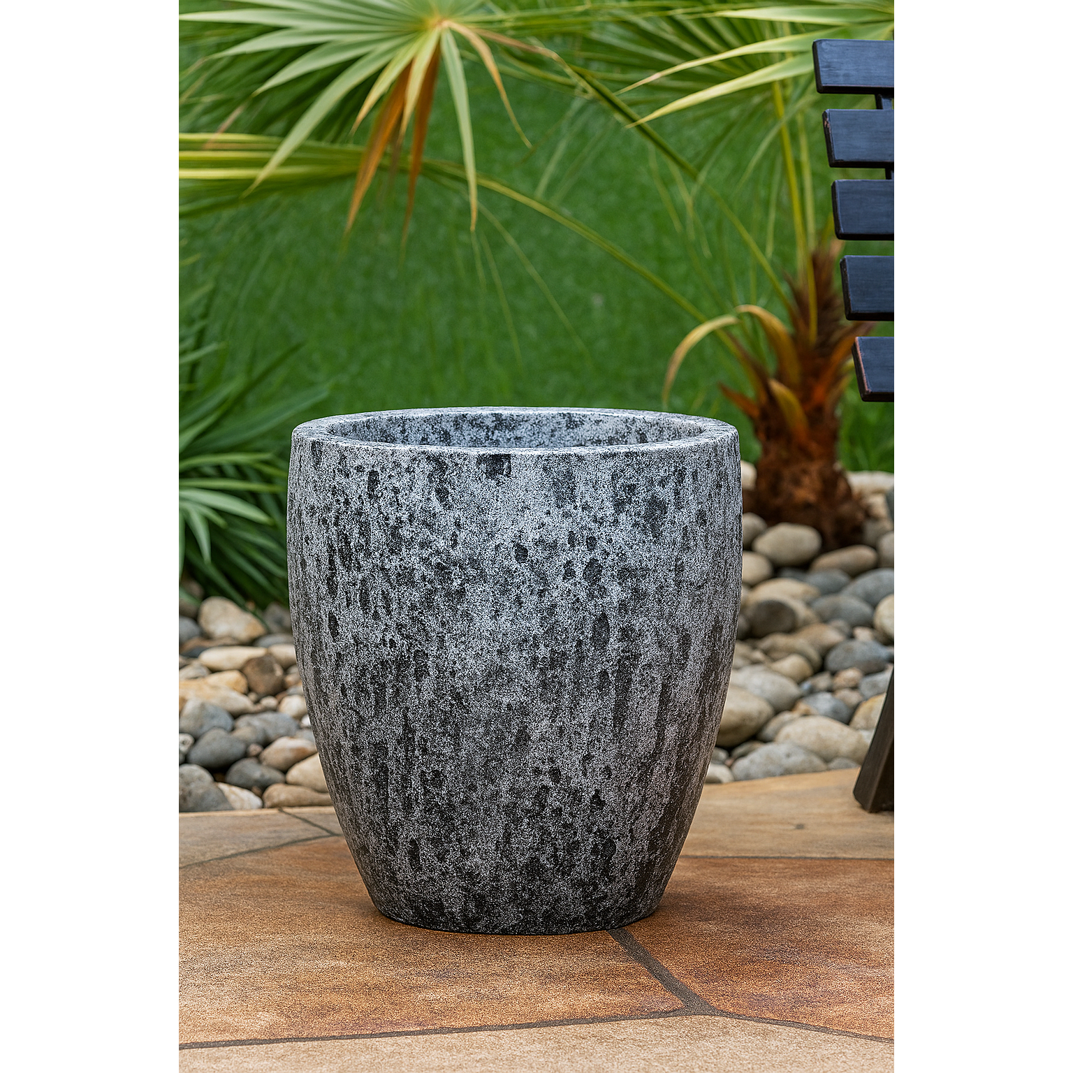 Maceta Milano Alta, Negra 14″