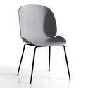 Silla tanasha de polipropileno en color gris y patas de metal  20.5"x 23" x 33"