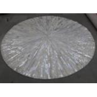 Alfombra de cuero circulas en tonos blanco y plateado de 2.45 x 2.45