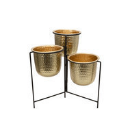 Trio de macetas de metal dorada con soporte de metal 20"