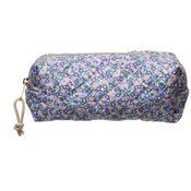 Cosmetiquera floral color morado 5.3 x 3.5 x 5.5"