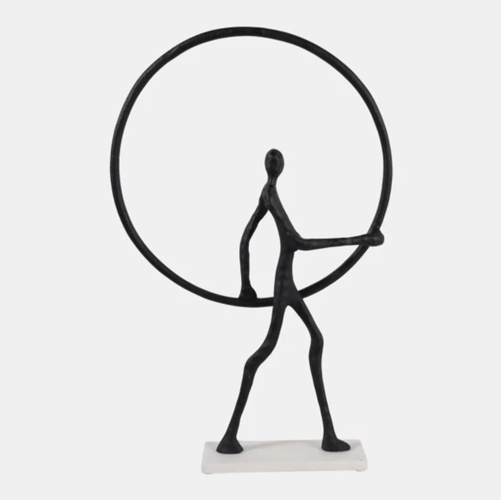 Estatua de Hombre con Aro Sobre Base Mármol